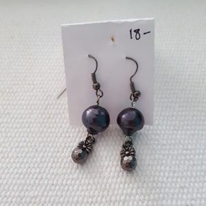 Dark gray fresh water pearl earrings